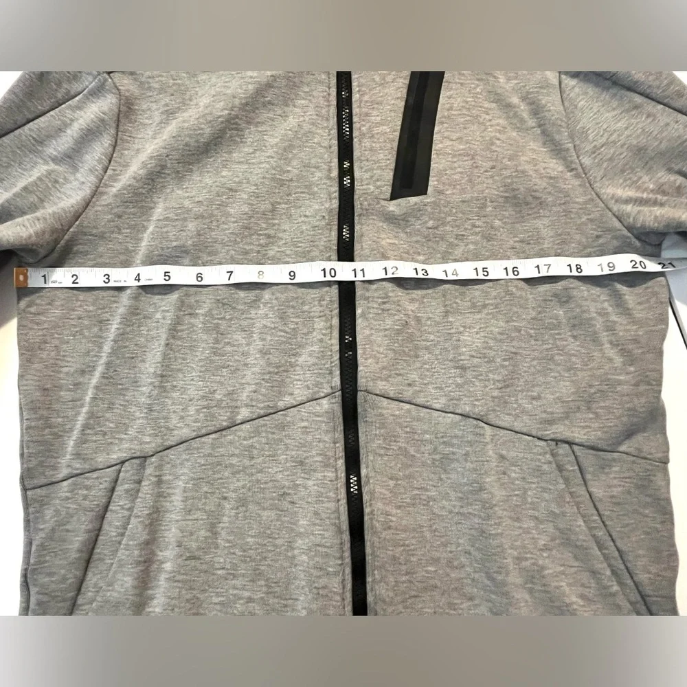 Champion Gray Hooded Jacket with Black Accents Women’s Size Medium - Picture 9 of 16